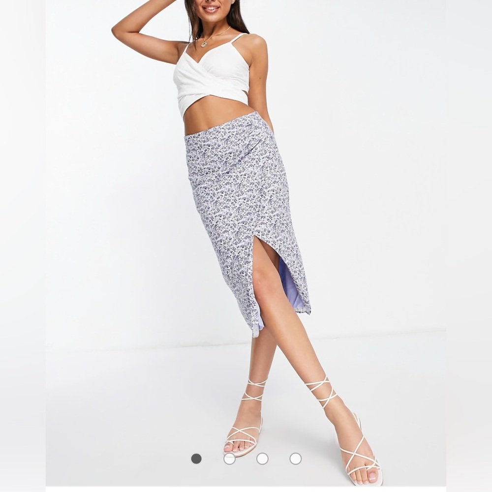 Abercrombie & Fitch Blue and White Floral Skirt